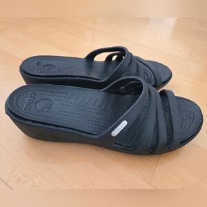CROCS Women's Black Mules